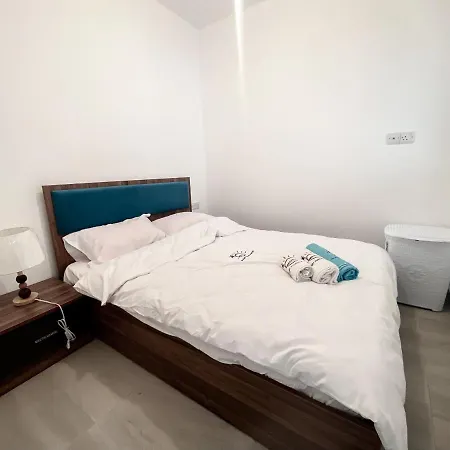 Paradise Beach Front 1 Bed דירה
